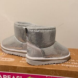 UGG Kids Glittery Gray Boots